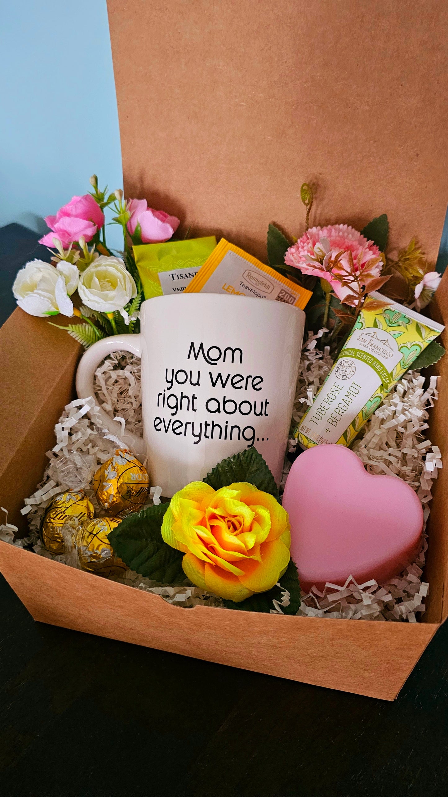 Mother Knows Best Gift Box